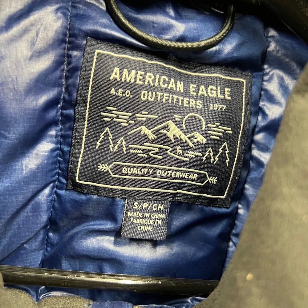 American Eagle Outfitters Mens Small Blue Quilted Puffer Vest Full Zip 1752
